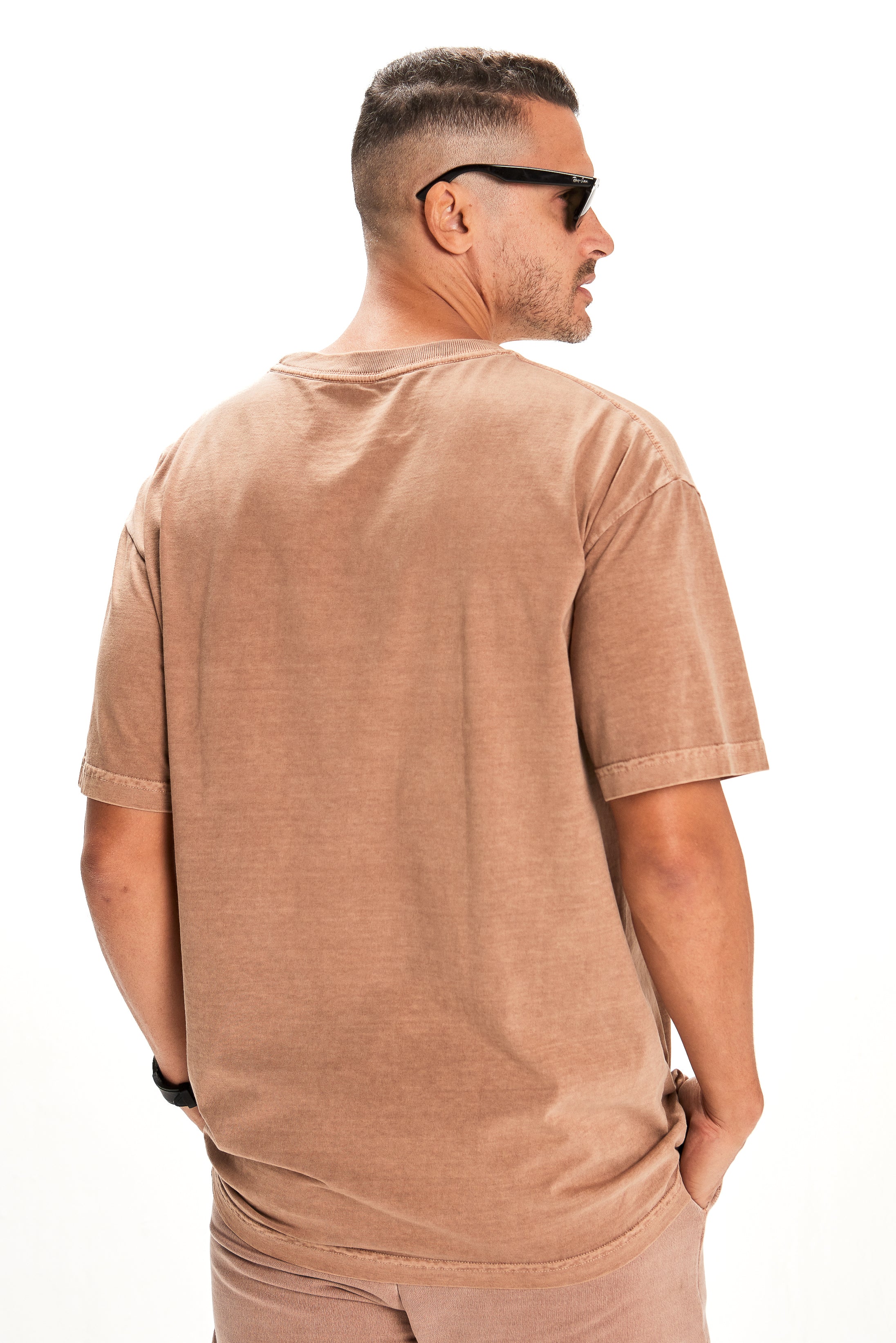 Camiseta Oversized Masculina Marrom