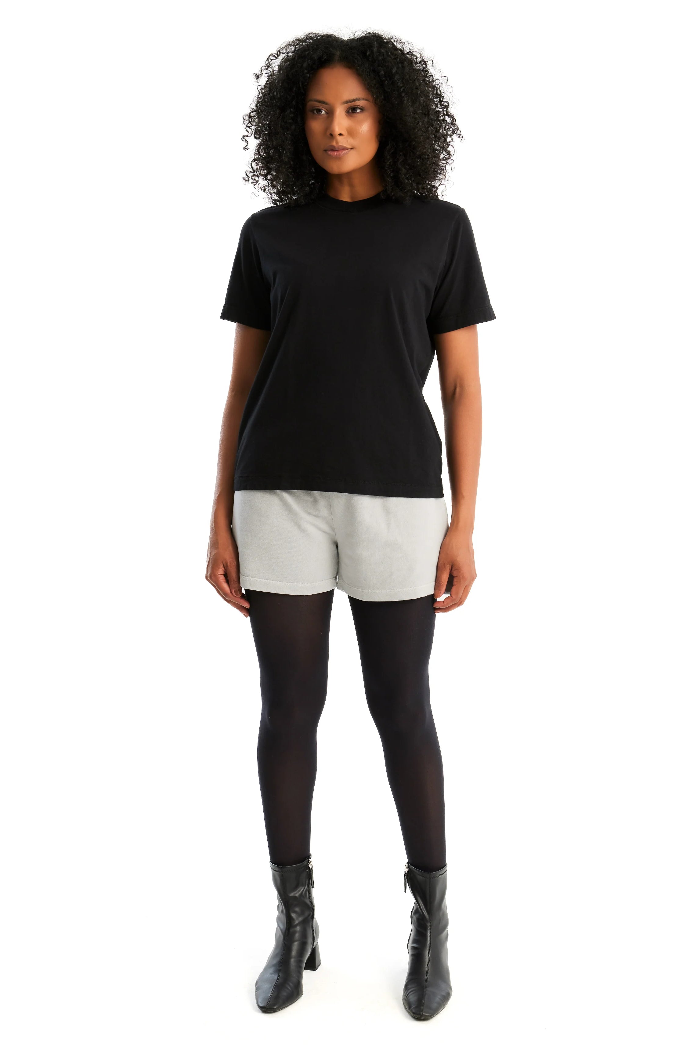 Short Moletom Feminino Cinza